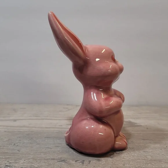 Red Rabbit - Picture 4 of 6